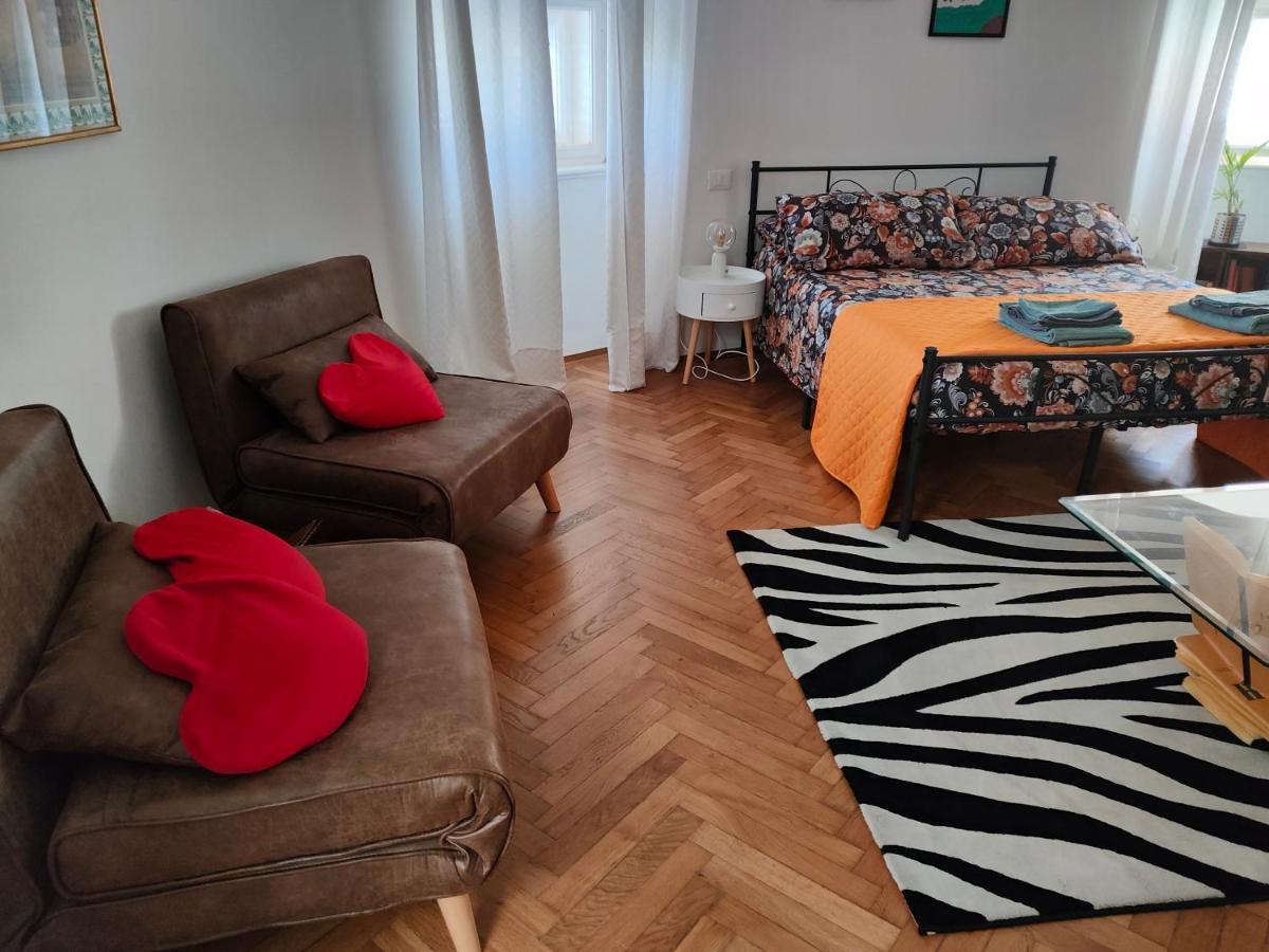 Volta 8 Rooms Terst Exteriér fotografie